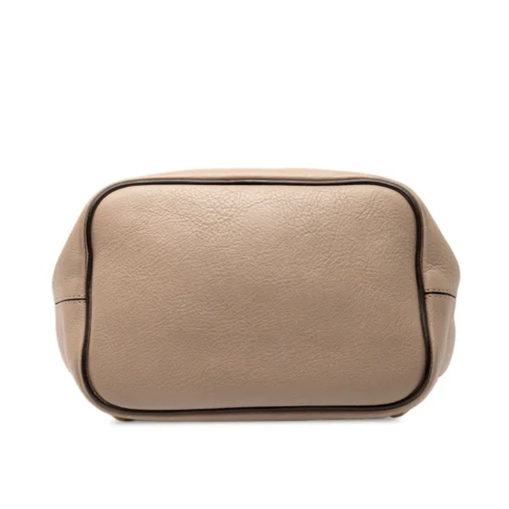 Chloé Medium Calfskin and Suede Faye backpack in Motty Grey - Picture 7 of 16